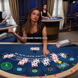 Croupière sur une table de baccarat en direct