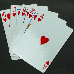 jackpot progressif a une table ultimate poker au Club Circus Paris