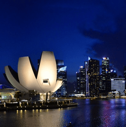 Les touristes affluent a Singapour et profitent aux casinos