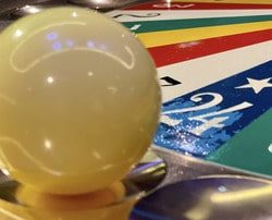 Retour du multicolore dans certains clubs de jeux à Paris