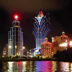 Macao ferme le Grand Lisboa à cause de la Covid