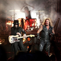 Groupe Mötley Crüe en concert a Las Vegas
